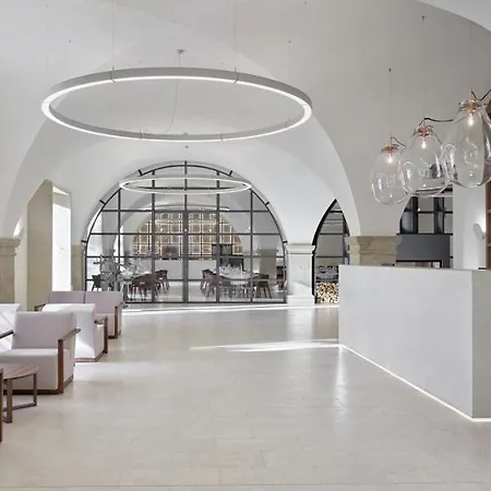 Lotrinsky Hotel 4*