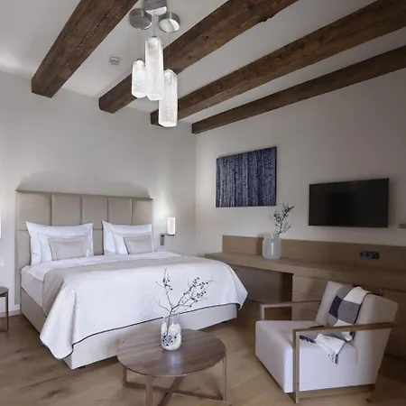 Hotel Lotrinsky