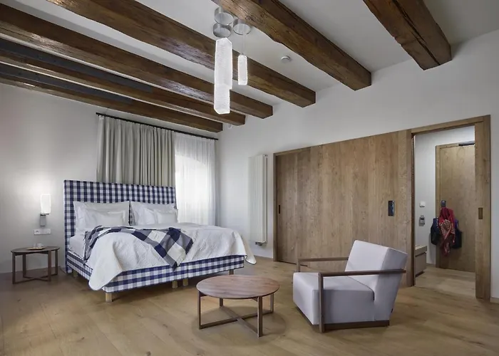 Hotell Lotrinsky Velké Pavlovice